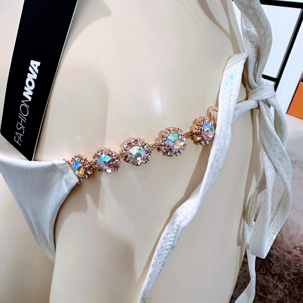 Fashion Nova White Bikini Set - Picture 3 of 10